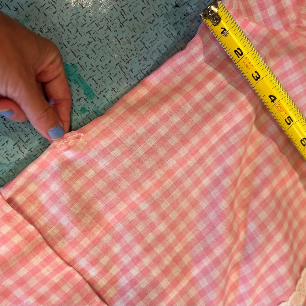 Cutest Vintage Pink Gingham Flower Robe - Picture 11 of 16